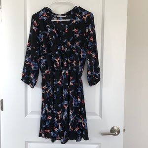 Lush dress - black with red/blue print